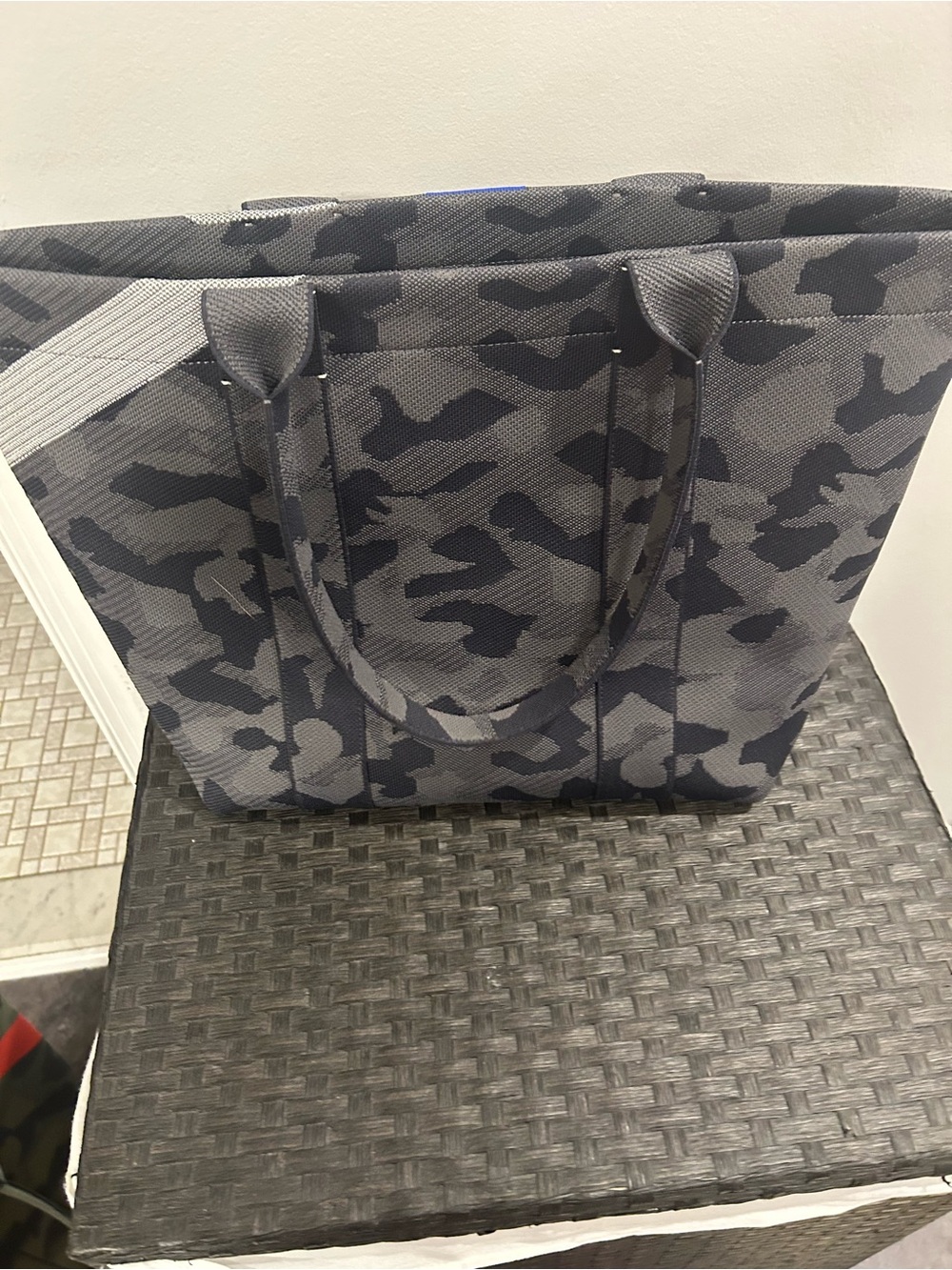 Rothy’s Slate Camo Tote & Pouch - Picture 5 of 7